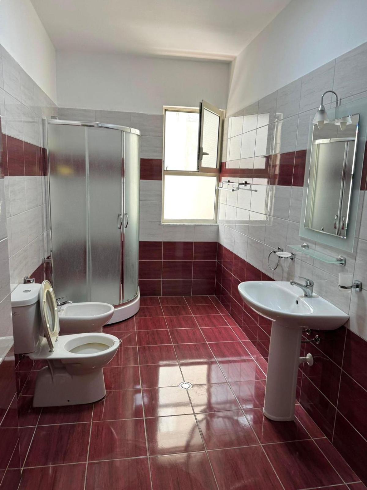 Shkodra Apartments エクステリア 写真